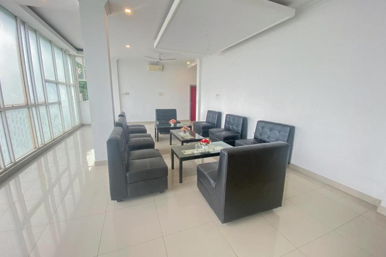 Hotel Giga Sidrap Rappang Exteriér fotografie