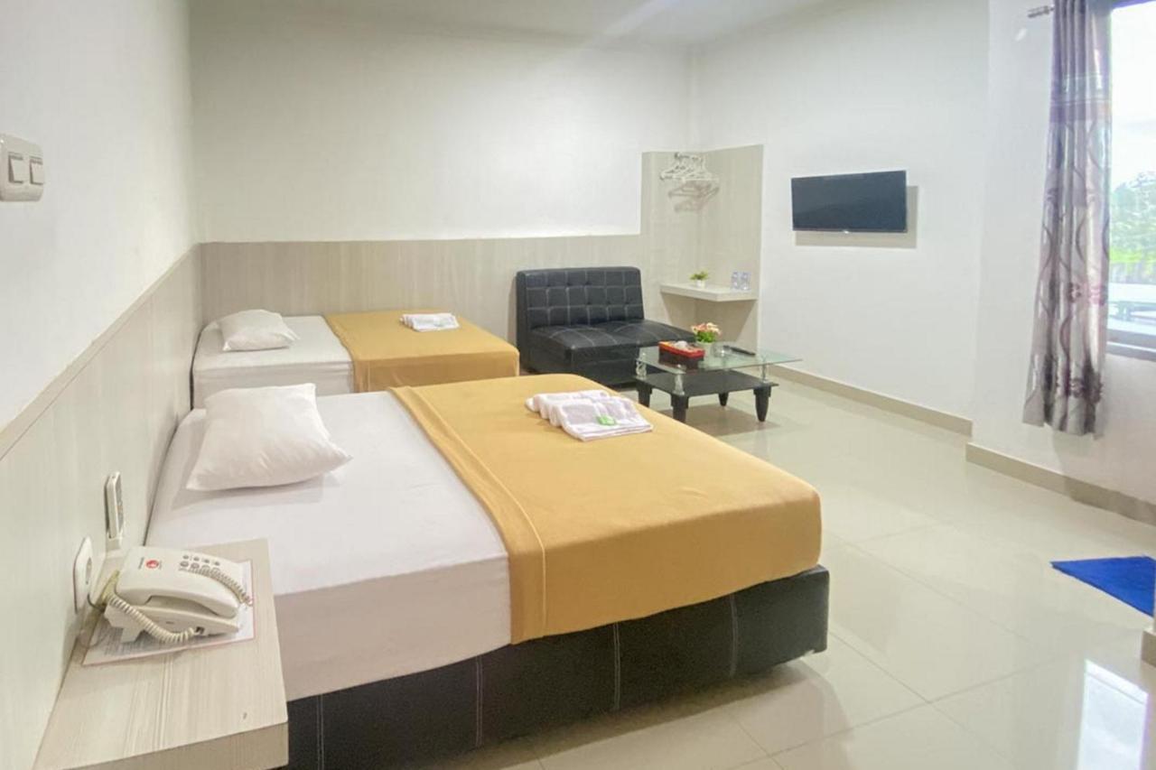 Hotel Giga Sidrap Rappang Exteriér fotografie